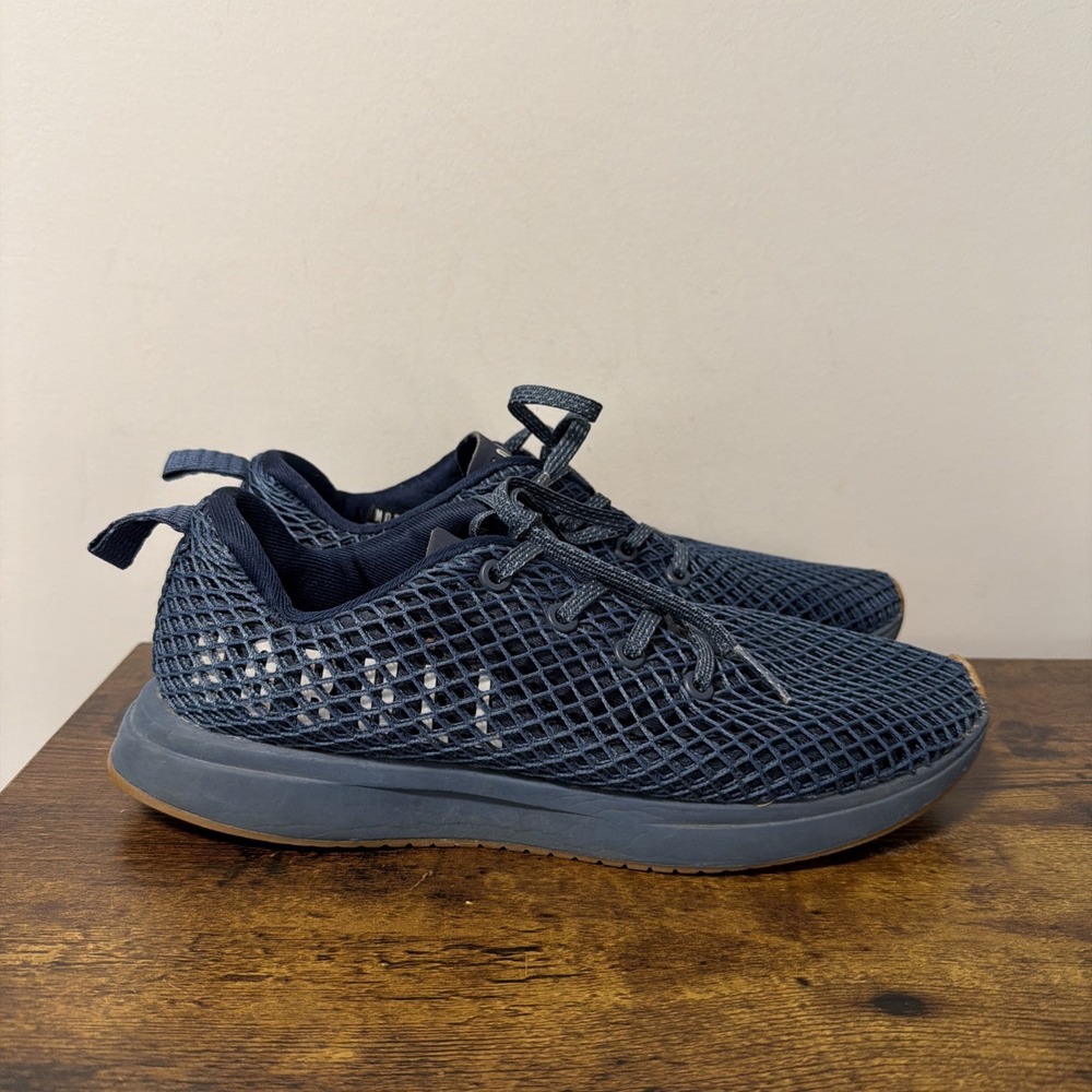 NOBULL Mesh Runner Blue Training Sneaker Women's Sz 10, Lightly Used, TOE ISSUE!